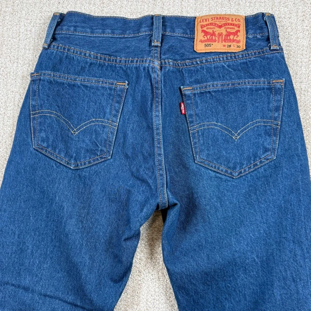 Levi's 505 Mens 28x30 Regular Fit Straight Leg Denim Blue Jeans